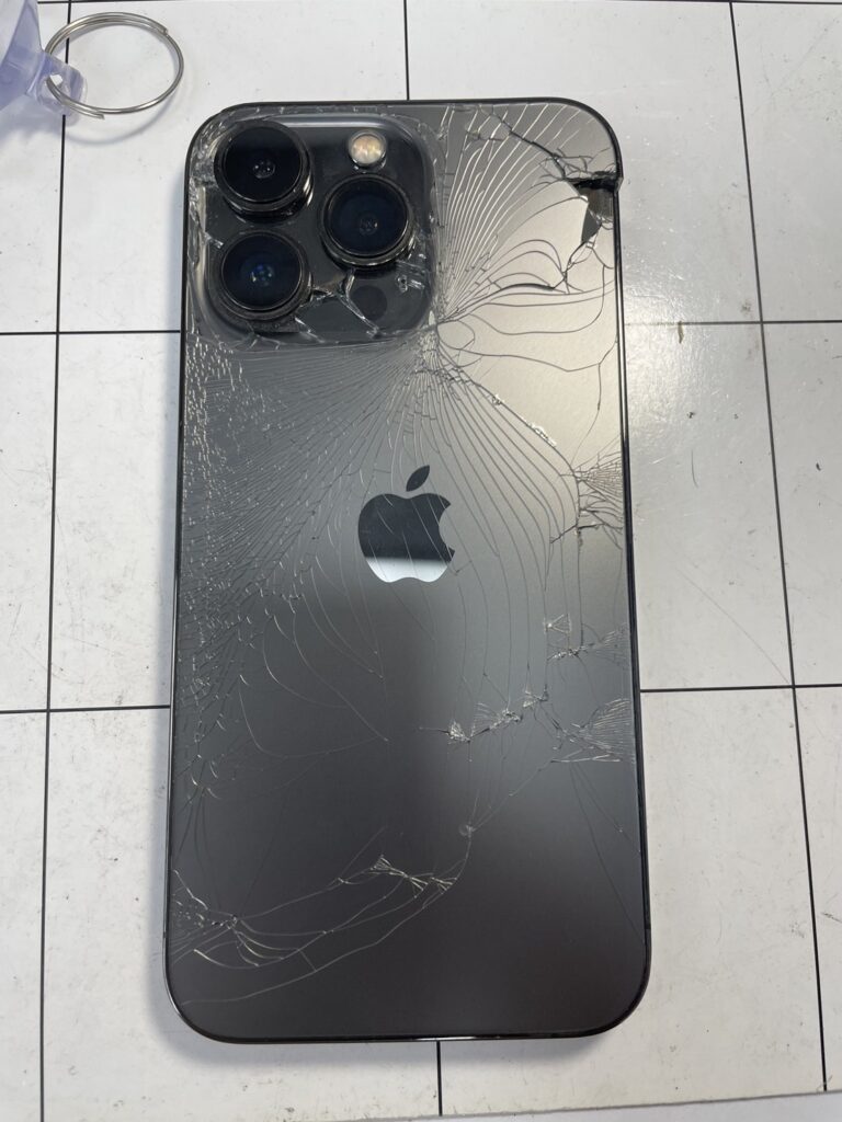 舊機回收|維修-Apple iphone 13pro背板帶框|微笑通信