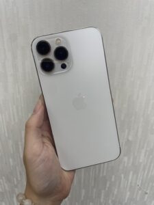 舊機回收｜iphone13promax 256g銀｜微笑通信