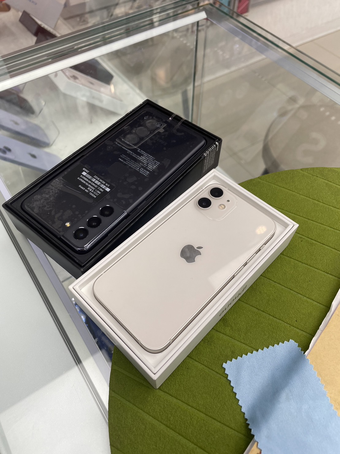 舊機回收｜今日回收-三星旗艦機+iphone 12 兩支都換iphone15啦!!!!｜微笑通信