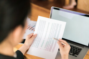 桃園會計師事務所推薦｜營業人受託代收轉付款項，於收取轉付之間無差額，且取得憑證買受人載明為委託人者，免開立統一發票，並免列入銷售額｜和業會計師事務所