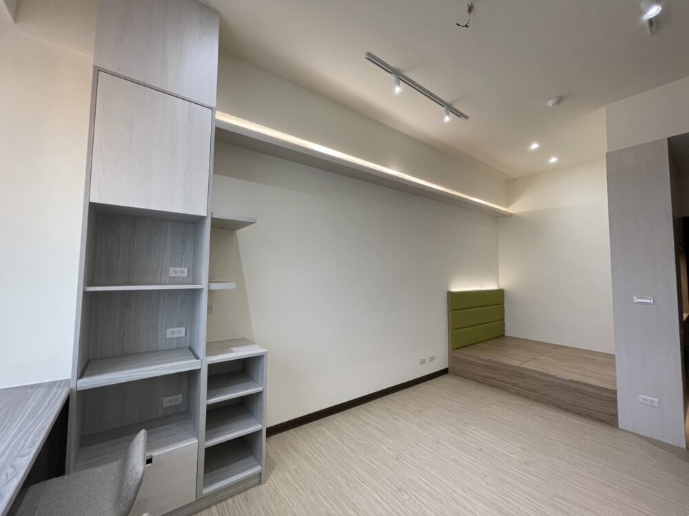 台中兩房微笑世界